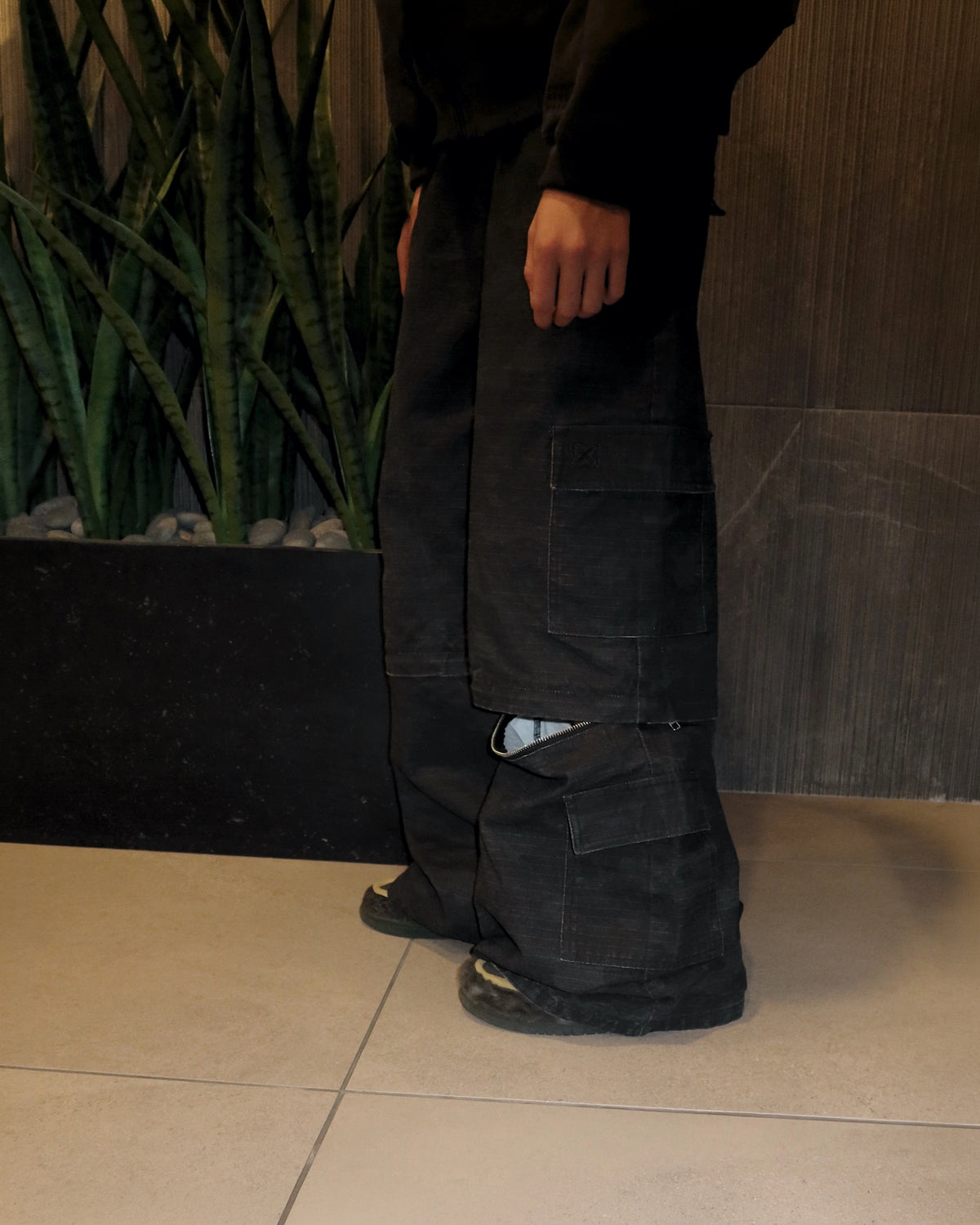 DRKCAMO CARGOS