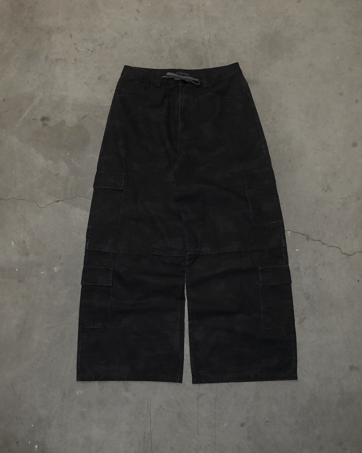 DRKCAMO CARGOS